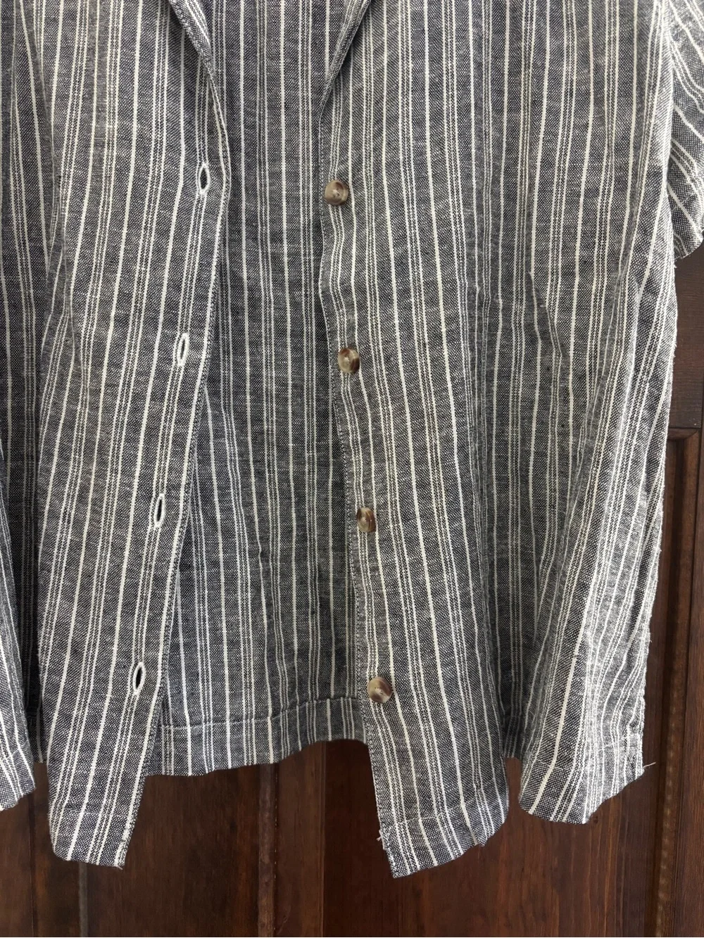 Lucky Brand Gray and White Linen Short-Sleeve Button-Up